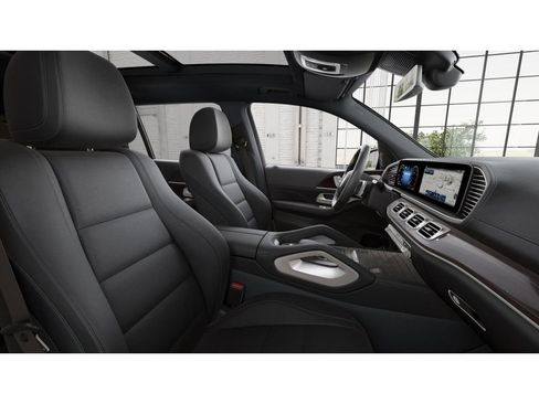 New 2026 Mercedes-Benz GLS 450 4MATIC image 4