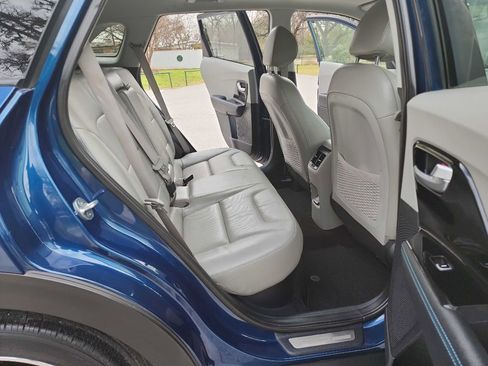 Used 2019 Kia Niro Touring image 31