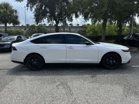 Used 2025 Honda Accord SE image 7