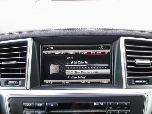 Used 2016 Mercedes-Benz GL 450 4MATIC image 16