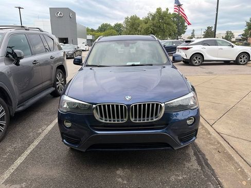 Used 2017 BMW X3 xDrive28i AWD/4WD image 2