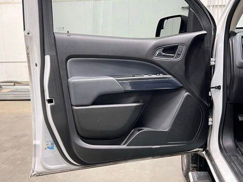 Used 2019 Chevrolet Colorado Z71 RWD image 17