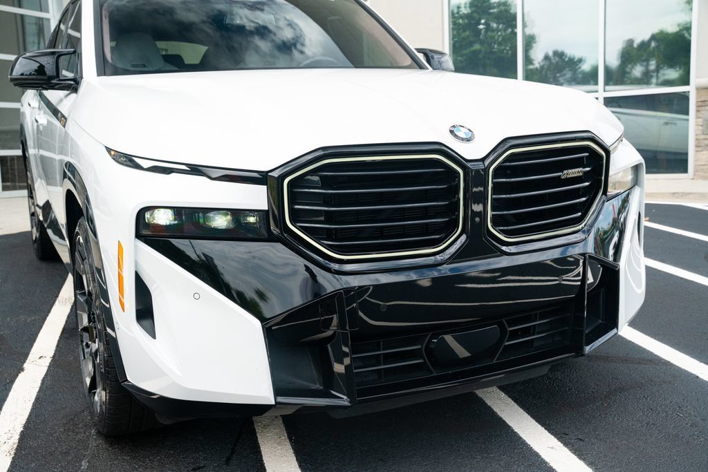 Used 2024 BMW XM AWD/4WD image 5