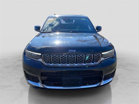 Used 2022 Jeep Grand Cherokee L Summit w/ Luxury Tech Group V image 9