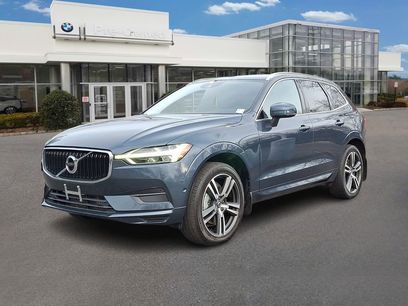 Used 2019 Volvo XC60 T6 Momentum w/ Premium Package