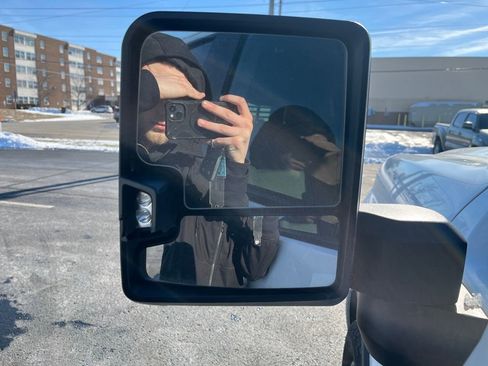 Used 2024 Chevrolet Silverado 2500 LT w/ Convenience Package image 15