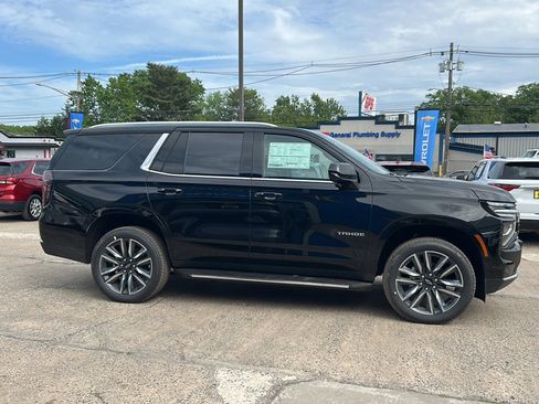 New 2026 Chevrolet Tahoe LS w/ LS Custom Edition AWD/4WD image 6