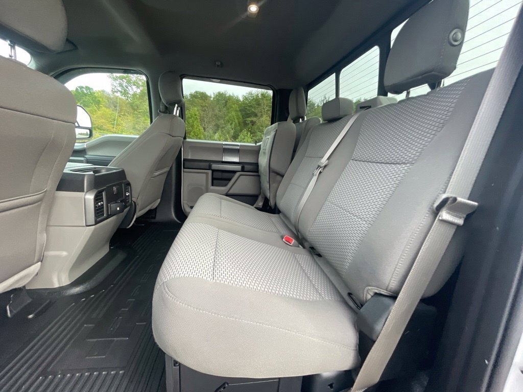 Used 2017 Ford F250 XLT w/ XLT Premium Package AWD/4WD image 18
