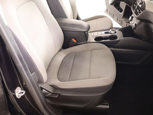 Used 2022 Ford Escape SE w/ Convenience Package FWD image 12