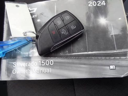 Used 2024 Chevrolet Silverado 1500 Custom image 27