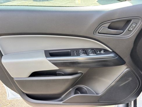 Used 2020 Chevrolet Colorado W/T w/ WT Convenience Package image 7