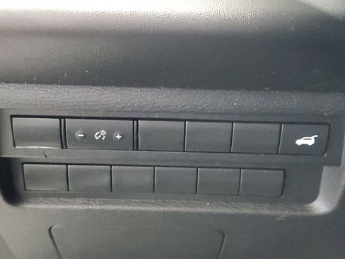 Used 2024 Mitsubishi Outlander SE AWD/4WD image 23