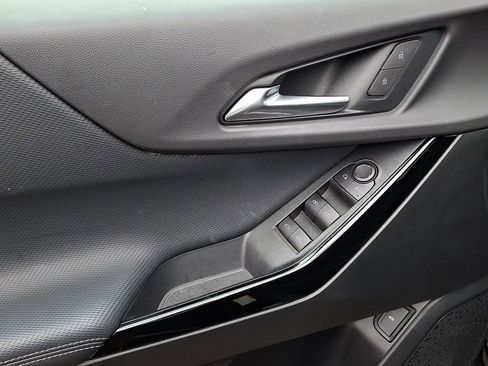 Used 2026 Chevrolet Equinox LT w/ Convenience Package II image 11