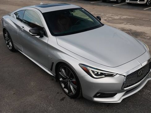 Used 2018 INFINITI Q60 Red Sport 400 w/ Pro Active Package RWD image 17