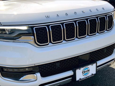 Used 2022 Jeep Wagoneer Series II image 28