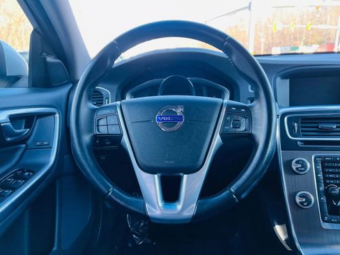Used 2015 Volvo S60 T5 Premier image 27