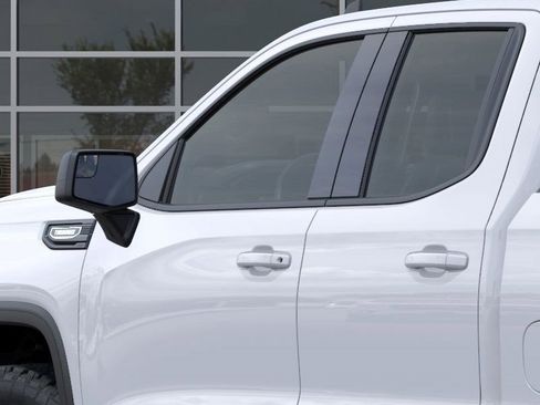 Used 2026 GMC Sierra 1500 Elevation image 12