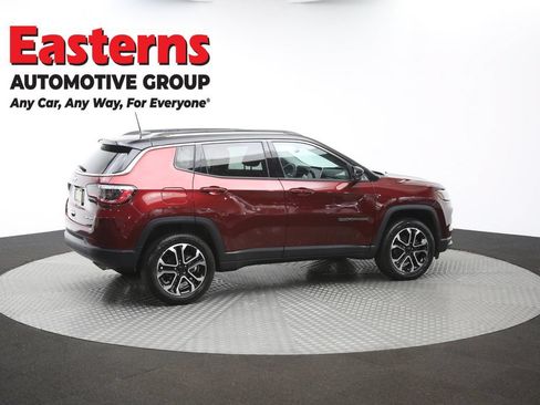 Used 2022 Jeep Compass Limited w/ Sun and Sound Group AWD/4WD image 45