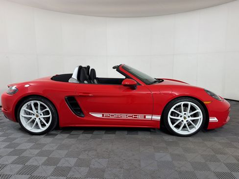 Certified 2024 Porsche 718 Boxster RWD image 9