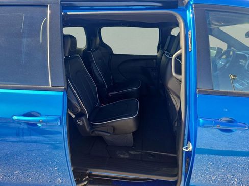 New 2026 Chrysler Pacifica Limited w/ S Appearance Package image 27