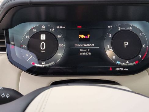 Used 2023 Land Rover Range Rover SE image 35