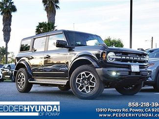 Used 2025 Ford Bronco Outer Banks video 1