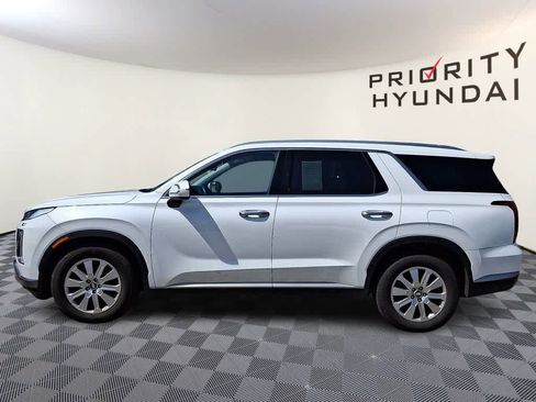 Used 2024 Hyundai Palisade SEL FWD image 7
