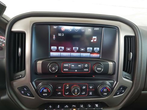 Used 2016 GMC Sierra 2500 Denali w/ Duramax Plus Package image 21