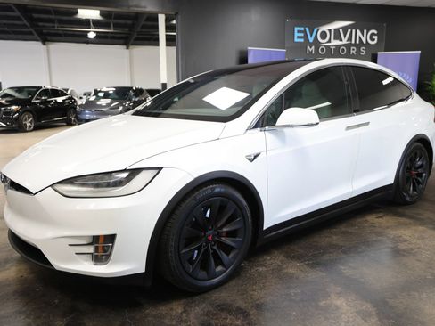 Used 2020 Tesla Model X Performance AWD/4WD image 5