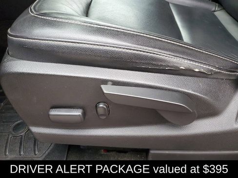 Used 2017 GMC Canyon SLT w/ Driver Alert Package image 7