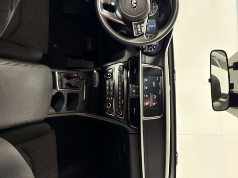 Used 2019 Kia Optima LX FWD image 23
