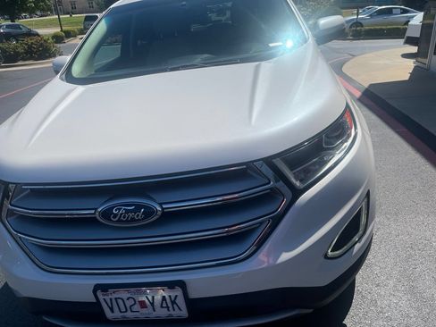 Used 2015 Ford Edge SEL w/ Equipment Group 201A AWD/4WD image 2