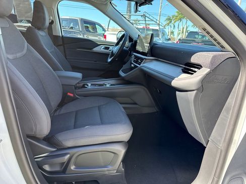 New 2026 Ford Explorer Active image 22