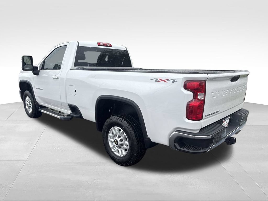 Used 2024 Chevrolet Silverado 2500 LT AWD/4WD image 5