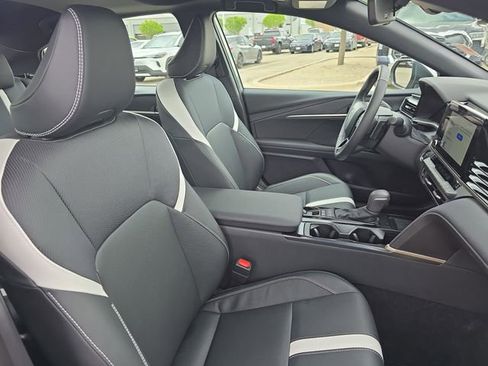 Used 2026 Toyota Camry SE w/ Convenience Package FWD image 11