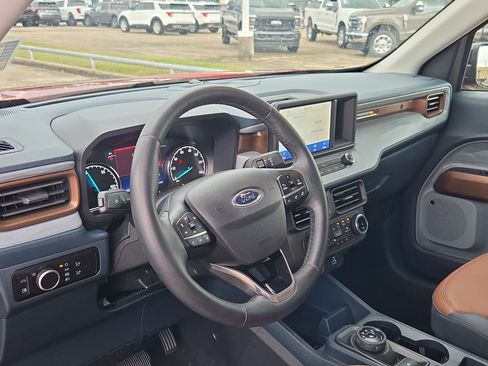 Used 2024 Ford Maverick Lariat FWD image 16