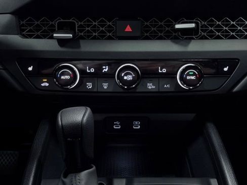 Certified 2025 Honda Accord SE image 30