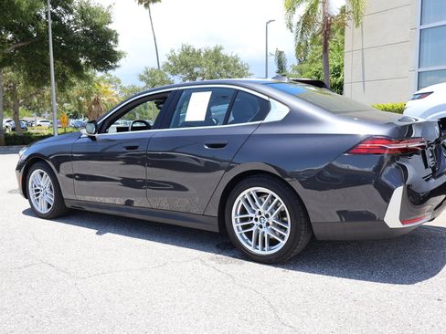 Used 2025 BMW 530i RWD image 7