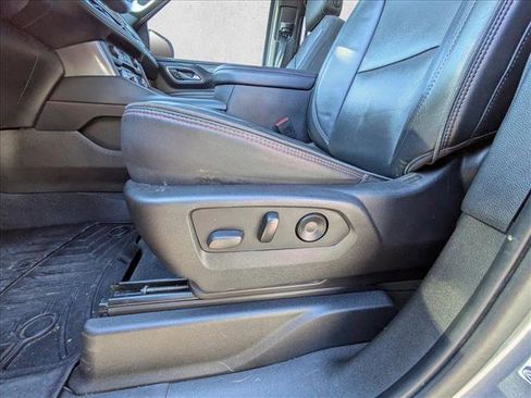 Used 2021 Chevrolet Suburban RST w/ Luxury Package image 16