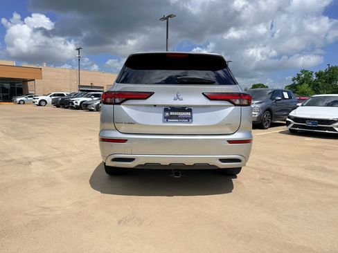 Used 2022 Mitsubishi Outlander SEL FWD image 6