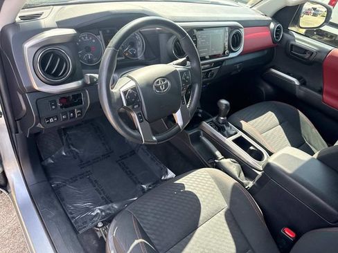 Used 2023 Toyota Tacoma SR5 w/ Technology Package AWD/4WD image 23
