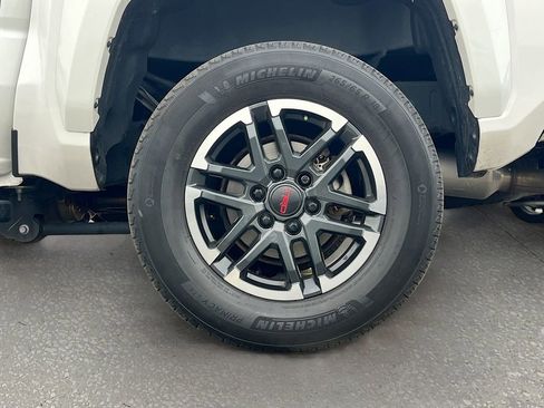 Used 2024 Toyota Tacoma TRD Sport w/ TRD Sport Upgrade Package RWD image 30