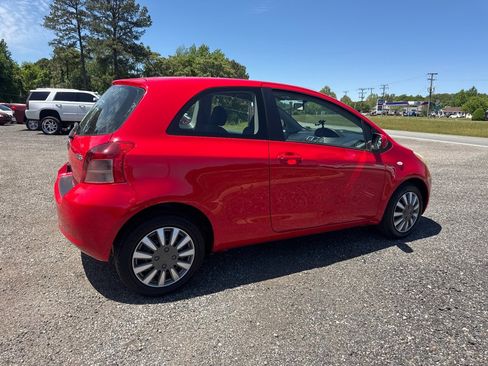 Used 2008 Toyota Yaris 2-Door Hatchback FWD image 10