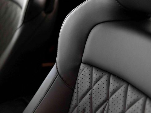 New 2025 Aston Martin DB12 Coupe image 32