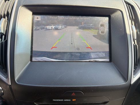 Used 2018 Ford Edge SEL w/ Equipment Group 201A image 14