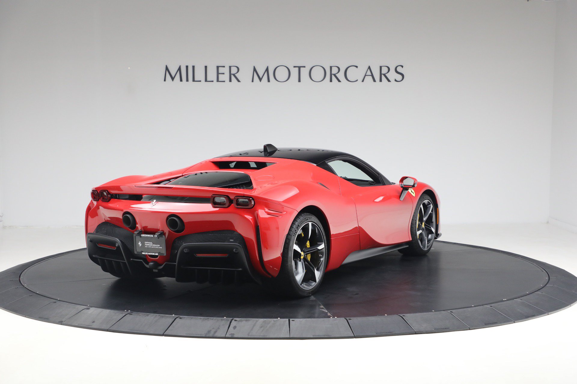 Used 2023 Ferrari SF90 Stradale AWD/4WD image 7