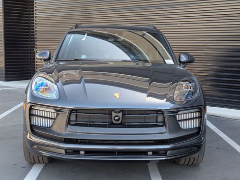 New 2026 Porsche Macan GTS image 6