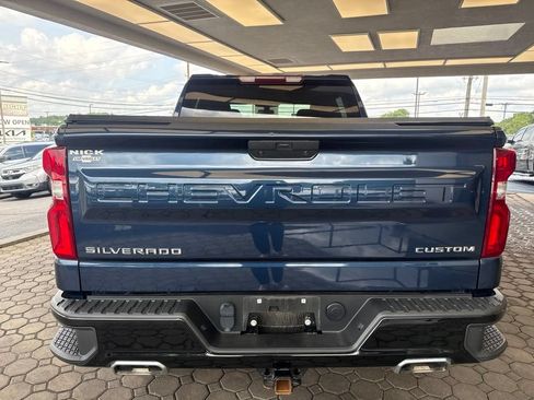 Used 2021 Chevrolet Silverado 1500 Custom Trail Boss AWD/4WD image 7