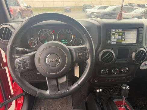 Used 2017 Jeep Wrangler Unlimited Sport w/ Mopar Black Appearance Group image 20