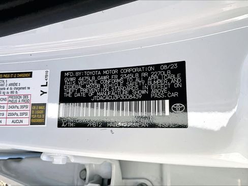 Used 2023 Toyota Prius Prime Premium FWD image 36